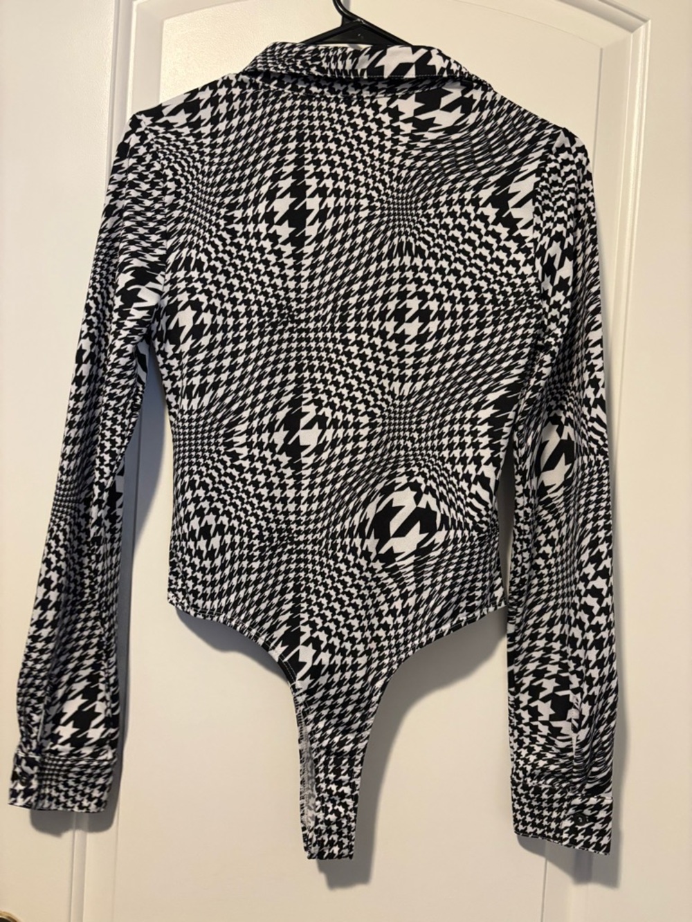 Houndstooth Pattern Bodysuit - Picture 2 of 2